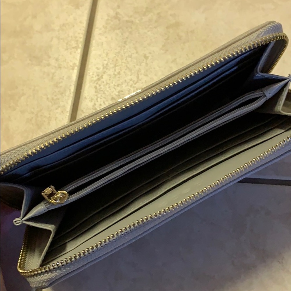 Bebe Wallet - Picture 3 of 3